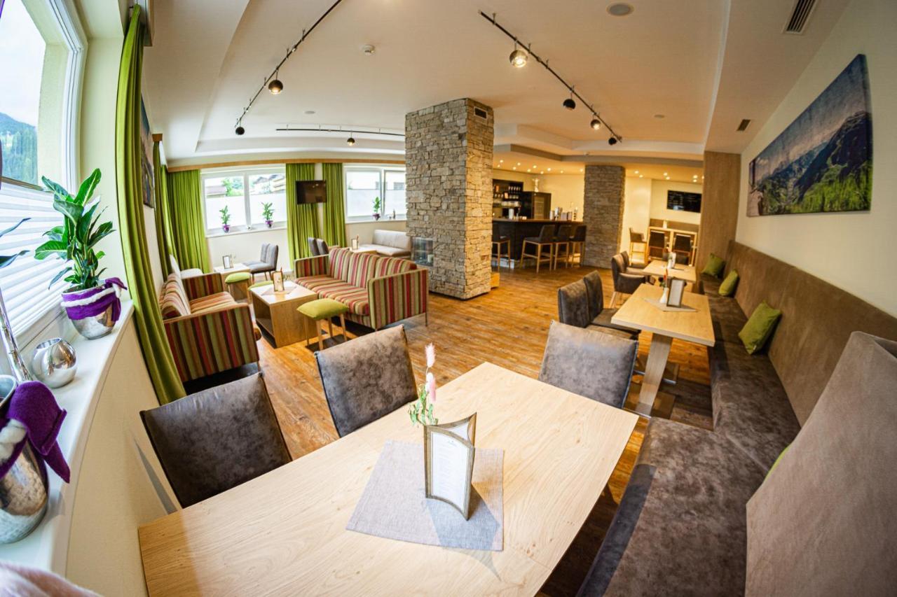 Hotel Alpina Saalbach-Hinterglemm Eksteriør bilde