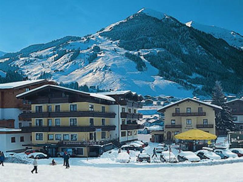 Hotel Alpina Saalbach-Hinterglemm Eksteriør bilde